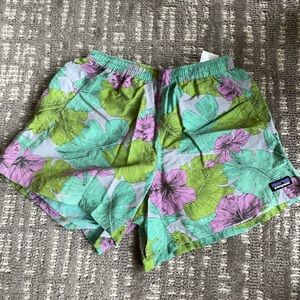 Patagonia women’s baggies